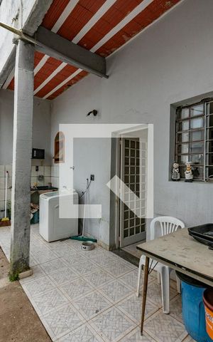 Casa à venda com 360m², 4 quartos e 4 vagas Casa à venda com 360m², 4 quartos e 4 vagasÁrea de Serviço