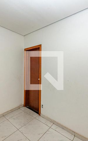 Casa à venda com 360m², 4 quartos e 4 vagas Casa à venda com 360m², 4 quartos e 4 vagasSala Casa 2