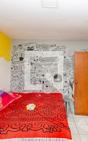 Casa à venda com 360m², 4 quartos e 4 vagas Casa à venda com 360m², 4 quartos e 4 vagasQuarto 4