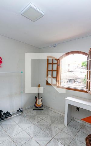 Casa à venda com 360m², 4 quartos e 4 vagas Casa à venda com 360m², 4 quartos e 4 vagasQuarto 3