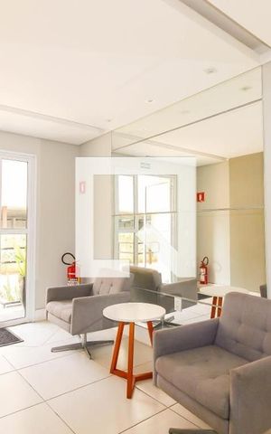 Apartamento à venda com 48m², 2 quartos e 1 vaga Apartamento à venda com 48m², 2 quartos e 1 vagaHall social