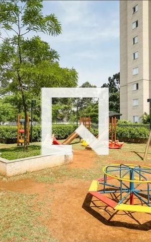 Apartamento à venda com 48m², 2 quartos e 1 vaga Apartamento à venda com 48m², 2 quartos e 1 vagaPlayground