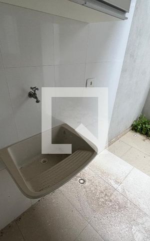Casa de condomínio para alugar com 68m², 2 quartos e 1 vaga Casa de condomínio para alugar com 68m², 2 quartos e 1 vagaÁrea de Serviço