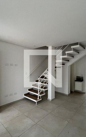 Casa de condomínio para alugar com 68m², 2 quartos e 1 vaga Casa de condomínio para alugar com 68m², 2 quartos e 1 vagaSala