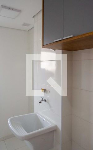 Apartamento para alugar com 45m², 2 quartos e 1 vagaÁrea de Serviço