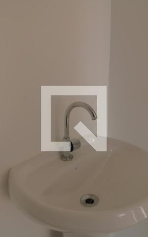 Apartamento para alugar com 35m², 2 quartos e sem vagaBanheiro