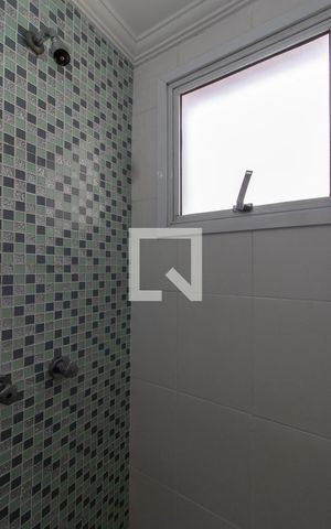 Apartamento à venda com 59m², 2 quartos e 1 vaga Apartamento à venda com 59m², 2 quartos e 1 vagaBanheiro