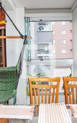 Apartamento à venda com 40m², 2 quartos e 1 vaga Apartamento à venda com 40m², 2 quartos e 1 vagaVaranda integrada