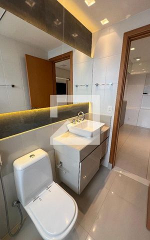 Apartamento à venda com 78m², 2 quartos e 2 vagas Apartamento à venda com 78m², 2 quartos e 2 vagasBanheiro da Suíte