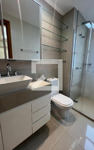 Apartamento à venda com 78m², 2 quartos e 2 vagas Apartamento à venda com 78m², 2 quartos e 2 vagasBanheiro