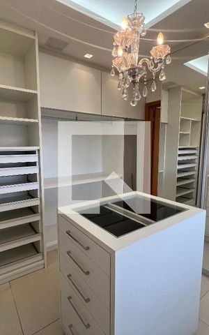 Apartamento à venda com 78m², 2 quartos e 2 vagas Apartamento à venda com 78m², 2 quartos e 2 vagasSuíte Master