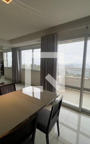 Apartamento à venda com 78m², 2 quartos e 2 vagas Apartamento à venda com 78m², 2 quartos e 2 vagasSala/ cozinha