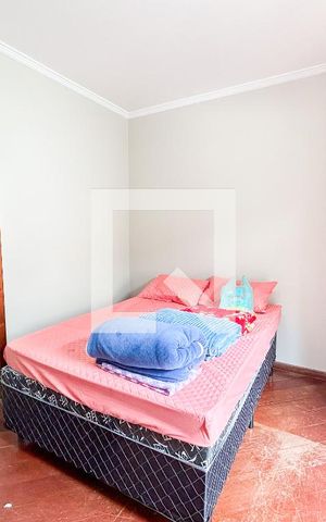 Casa à venda com 300m², 5 quartos e 4 vagas Casa à venda com 300m², 5 quartos e 4 vagasSuíte 2