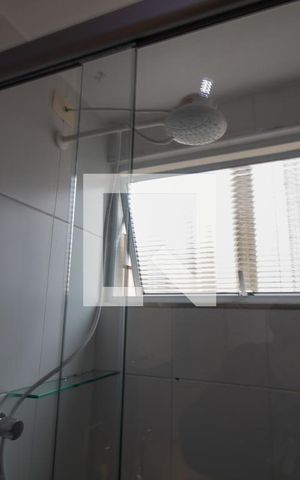 Apartamento à venda com 82m², 3 quartos e 1 vaga Apartamento à venda com 82m², 3 quartos e 1 vagaBanheiro