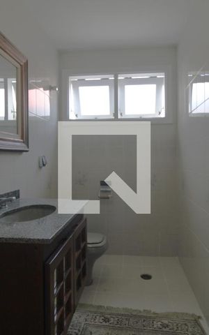 Casa à venda com 600m², 4 quartos e 8 vagasLavabo 2