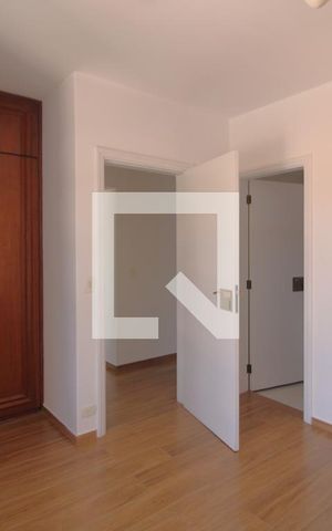 Casa à venda com 600m², 4 quartos e 8 vagasSuíte 3
