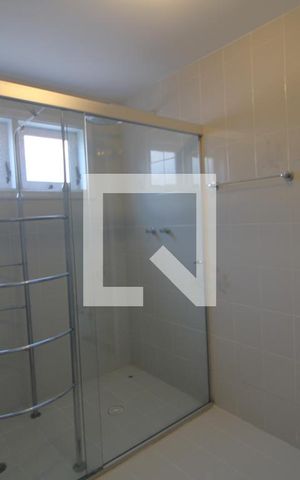Casa à venda com 600m², 4 quartos e 8 vagasSauna 1