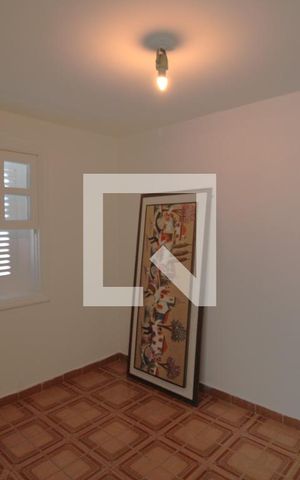 Casa à venda com 600m², 4 quartos e 8 vagasQuarto de serviço