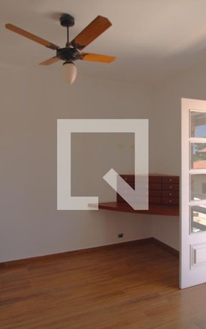 Casa à venda com 600m², 4 quartos e 8 vagasSuíte 3