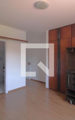 Casa à venda com 600m², 4 quartos e 8 vagasSuíte 4