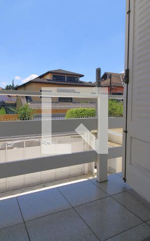 Casa à venda com 600m², 4 quartos e 8 vagasSacada da suíte 1