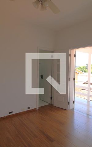 Casa à venda com 600m², 4 quartos e 8 vagasSuíte 2