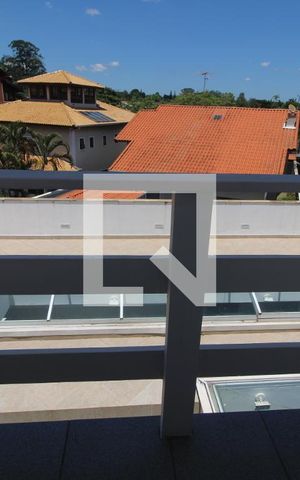 Casa à venda com 600m², 4 quartos e 8 vagasSacada da suíte 3