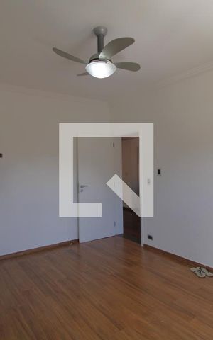 Casa à venda com 600m², 4 quartos e 8 vagasSuíte 1