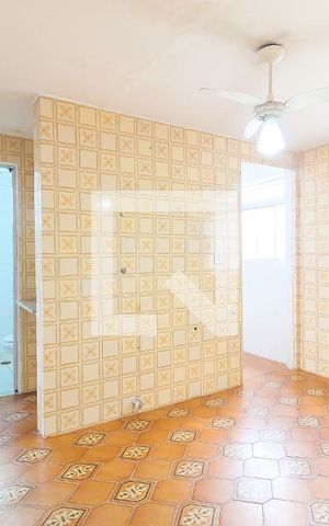 Apartamento à venda com 60m², 2 quartos e 1 vaga Apartamento à venda com 60m², 2 quartos e 1 vagaCozinha