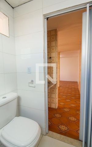 Apartamento à venda com 60m², 2 quartos e 1 vaga Apartamento à venda com 60m², 2 quartos e 1 vagaBanheiro