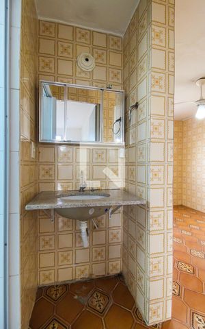 Apartamento à venda com 60m², 2 quartos e 1 vaga Apartamento à venda com 60m², 2 quartos e 1 vagaBanheiro