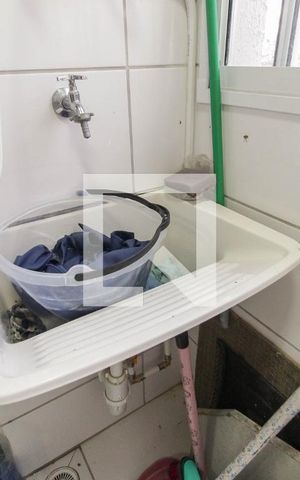 Apartamento para alugar com 42m², 2 quartos e sem vaga Apartamento para alugar com 42m², 2 quartos e sem vagaÁrea de Serviço