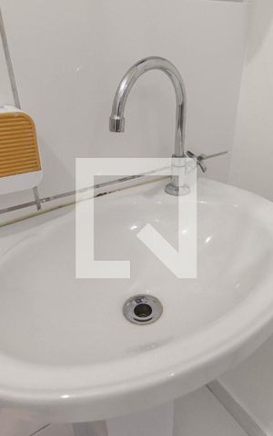 Apartamento para alugar com 42m², 2 quartos e sem vaga Apartamento para alugar com 42m², 2 quartos e sem vagaBanheiro