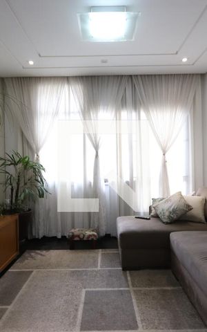 Casa à venda com 100m², 3 quartos e sem vagaSala