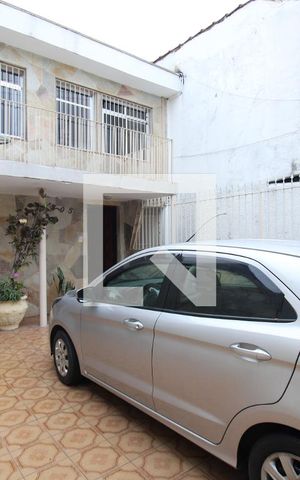 Casa à venda com 240m², 2 quartos e 2 vagasGaragem