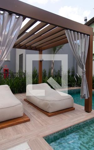 Apartamento à venda com 27m², 1 quarto e sem vaga Apartamento à venda com 27m², 1 quarto e sem vagaÁrea comum - Piscina