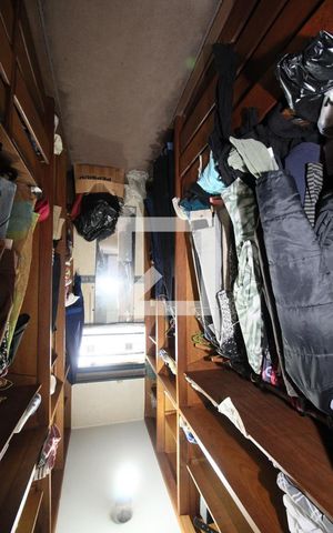 Casa para alugar com 600m², 5 quartos e 20 vagasCloset do quarto