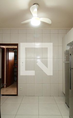 Casa para alugar com 600m², 5 quartos e 20 vagasCozinha