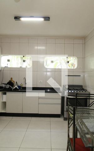 Casa para alugar com 600m², 5 quartos e 20 vagasCozinha