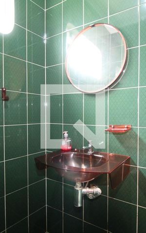 Casa para alugar com 600m², 5 quartos e 20 vagasBanheiro