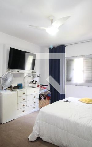 Casa para alugar com 600m², 5 quartos e 20 vagasQuarto
