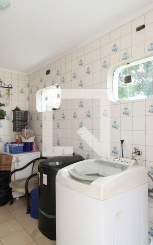 Casa para alugar com 600m², 5 quartos e 20 vagasÁrea de Serviço