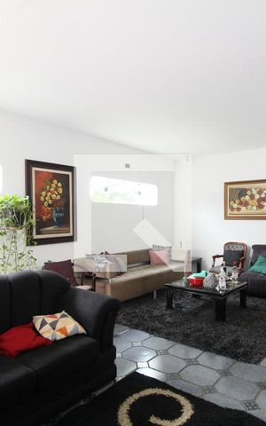 Casa para alugar com 600m², 5 quartos e 20 vagasSala