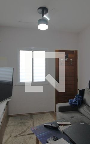 Casa à venda com 71m², 3 quartos e 2 vagasSala