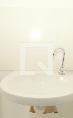 Apartamento à venda com 34m², 2 quartos e sem vagaBanheiro