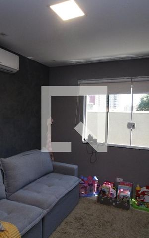 Casa de condomínio à venda com 68m², 2 quartos e 2 vagasSala de TV