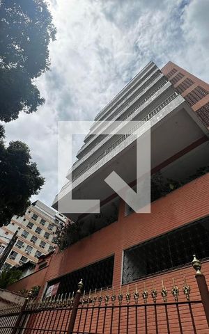 Apartamento à venda com 240m², 5 quartos e 1 vaga Apartamento à venda com 240m², 5 quartos e 1 vagaFachada