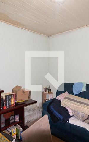 Casa à venda com 250m², 2 quartos e 2 vagas Casa à venda com 250m², 2 quartos e 2 vagasSala