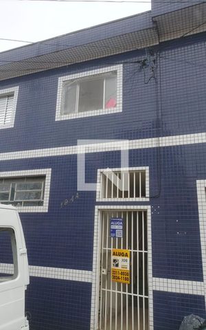 Apartamento para alugar com 49m², 2 quartos e sem vaga Apartamento para alugar com 49m², 2 quartos e sem vagaFachada