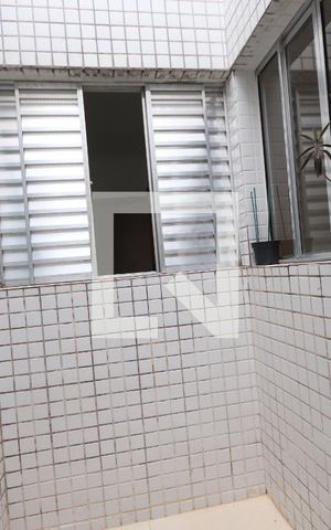 Apartamento para alugar com 49m², 2 quartos e sem vagaQuintal
